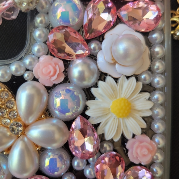 Samsung Galaxy S21 Bling Phone Case With Lanyard. - Picture 4 of 7